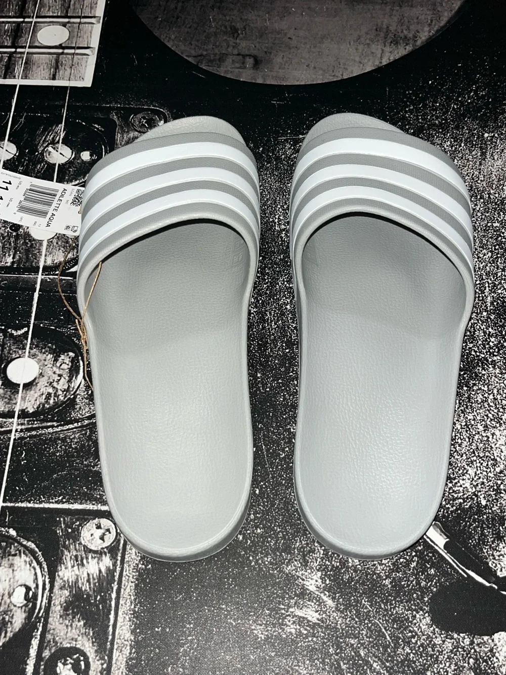 NWT Adidas Adilette Slide